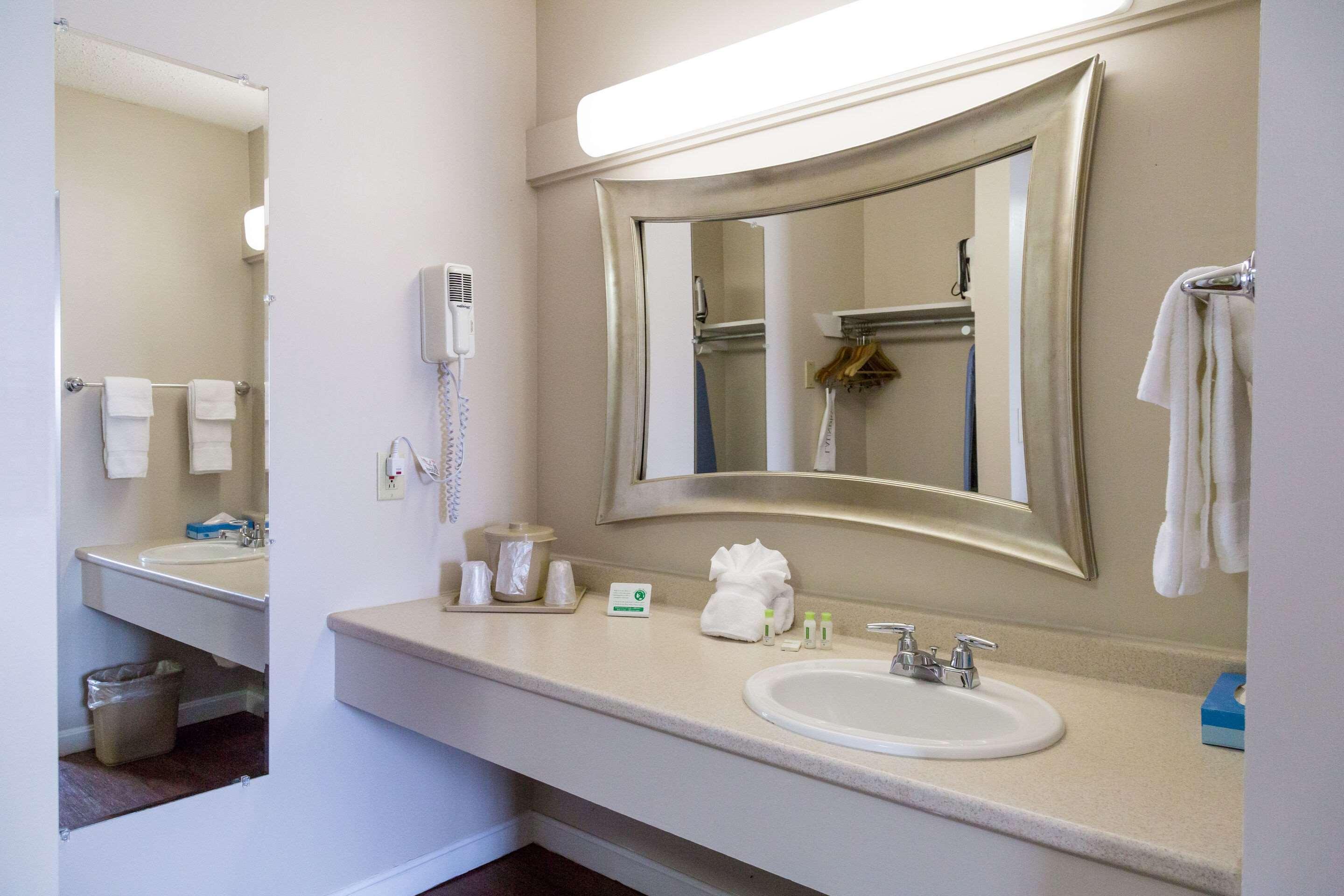 Fireside Inn & Suites Auburn Lewiston Ngoại thất bức ảnh