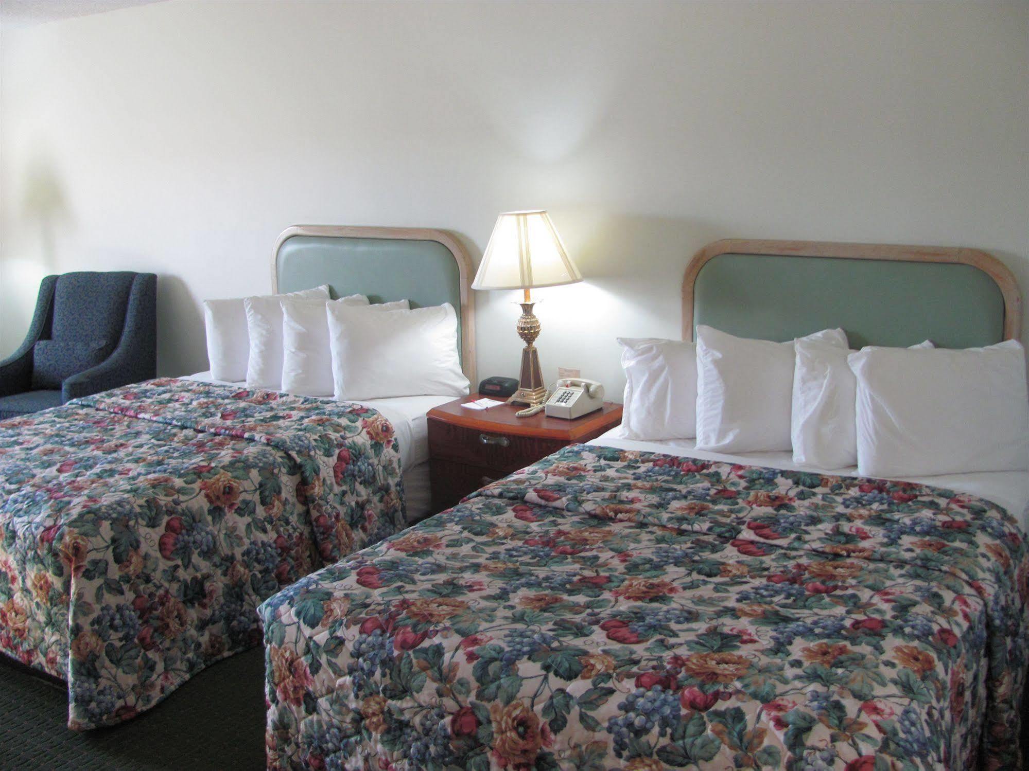 Fireside Inn & Suites Auburn Lewiston Ngoại thất bức ảnh
